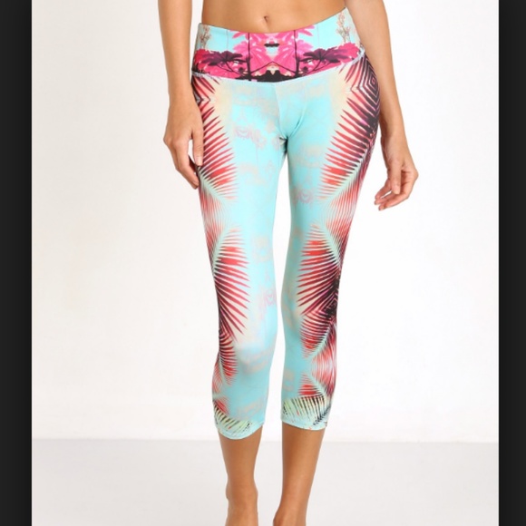 Onzie Leggings - Picture 1 of 3